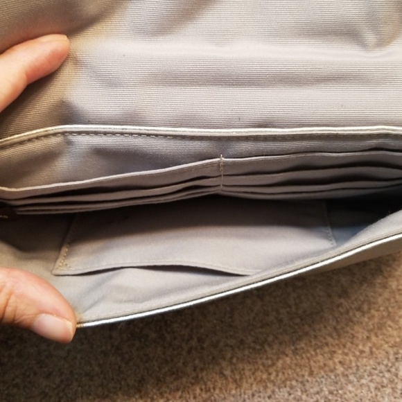 Coach Clutch - Picture 2 of 3